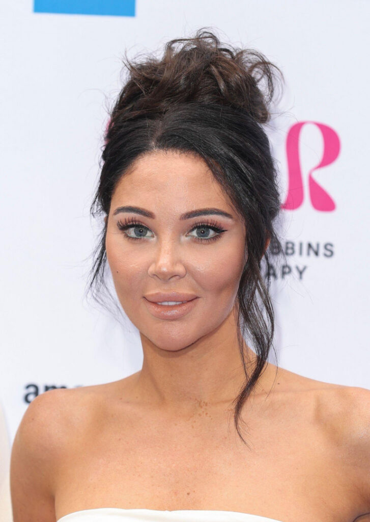 Celeb – Tulisa Contostavlos – Nude