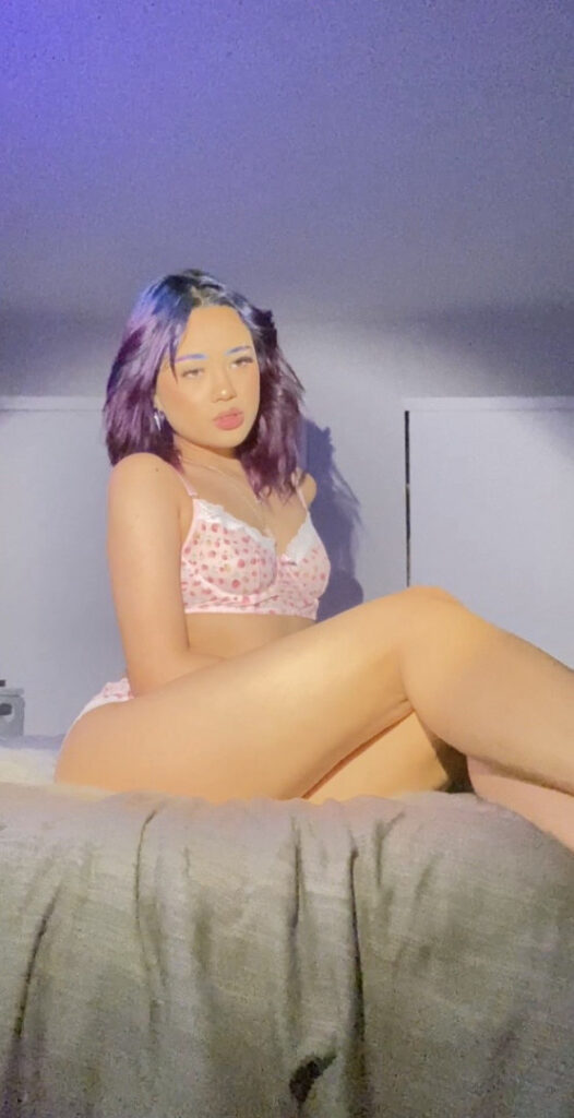 TikTok – Teen – Asian – Venus_sun444 / Iz.zyglizzy / glizzypoop96 – Nude