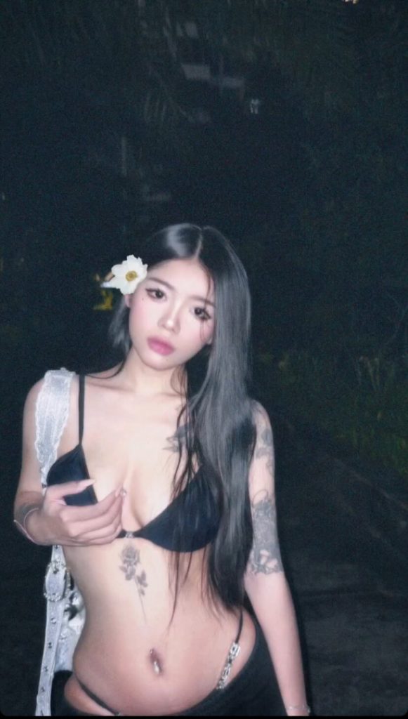 Instagram – Asian – Veronica Lucifer / Khúc Thị Hương / veronica_lucifer_ / akashi.yumi.3 – Nude