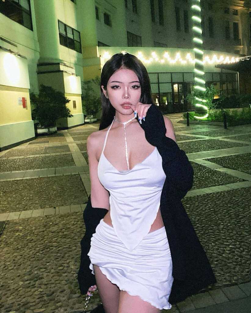 Instagram – Asian – Veronica Lucifer / Khúc Thị Hương / veronica_lucifer_ / akashi.yumi.3 – Nude