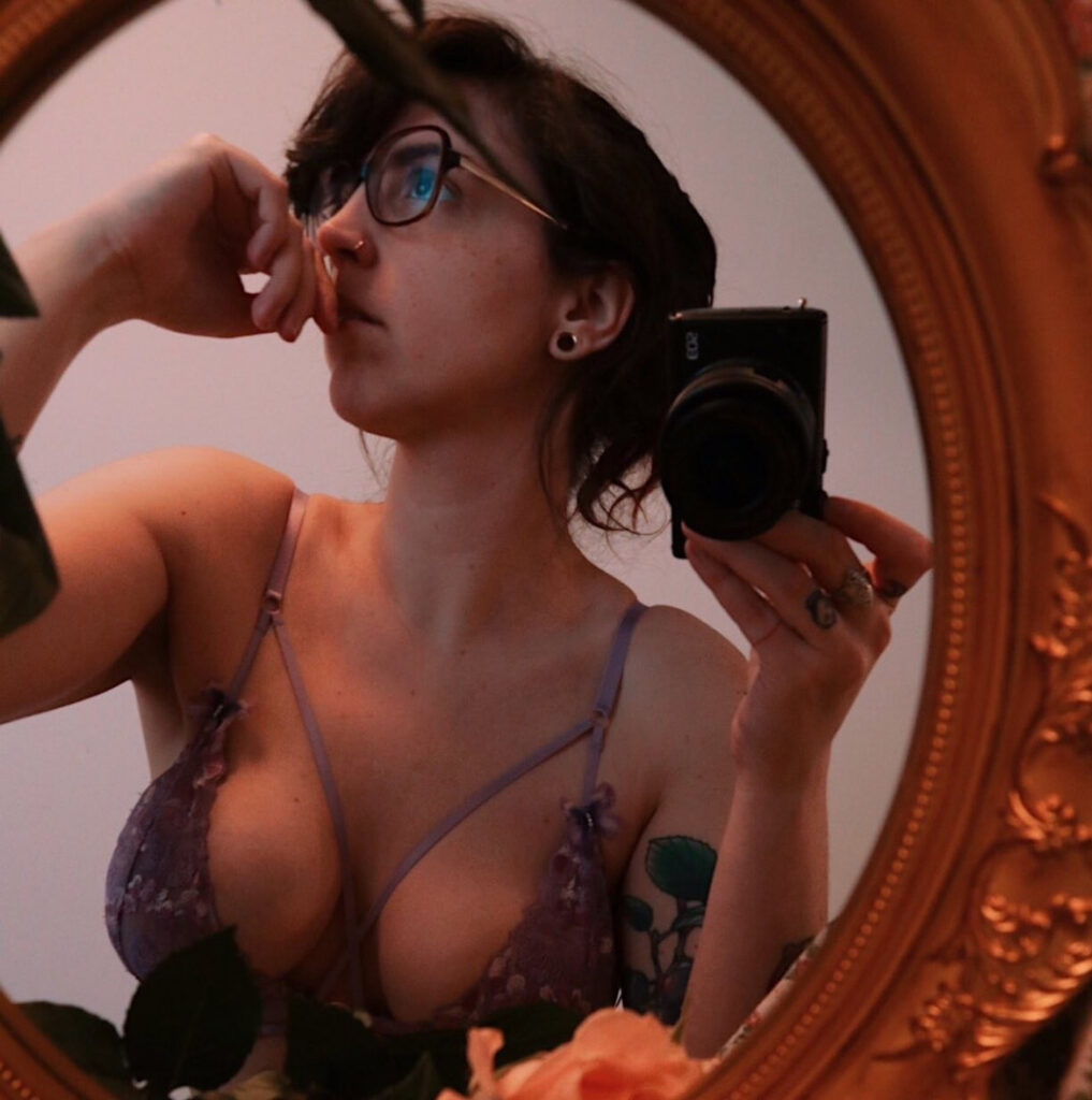 Twitch – WitchyTQ/SlyTq – Nude