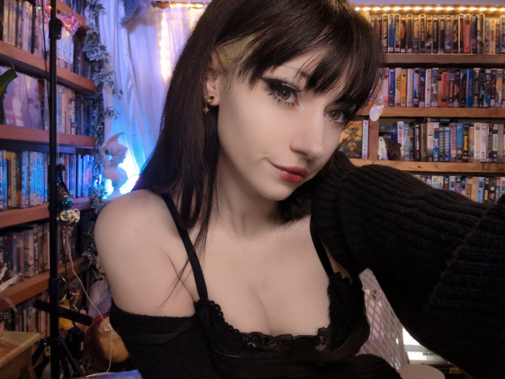 Twitch – Yogscast Bouphe – Nude