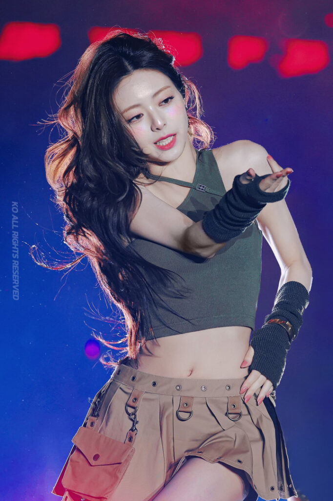 Celeb – Asian – Yuna – ITZY (유나, Shin Yu Na) – Nude