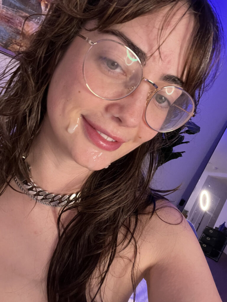 OnlyFans – yungllamacita / Lily Alcott – Nude