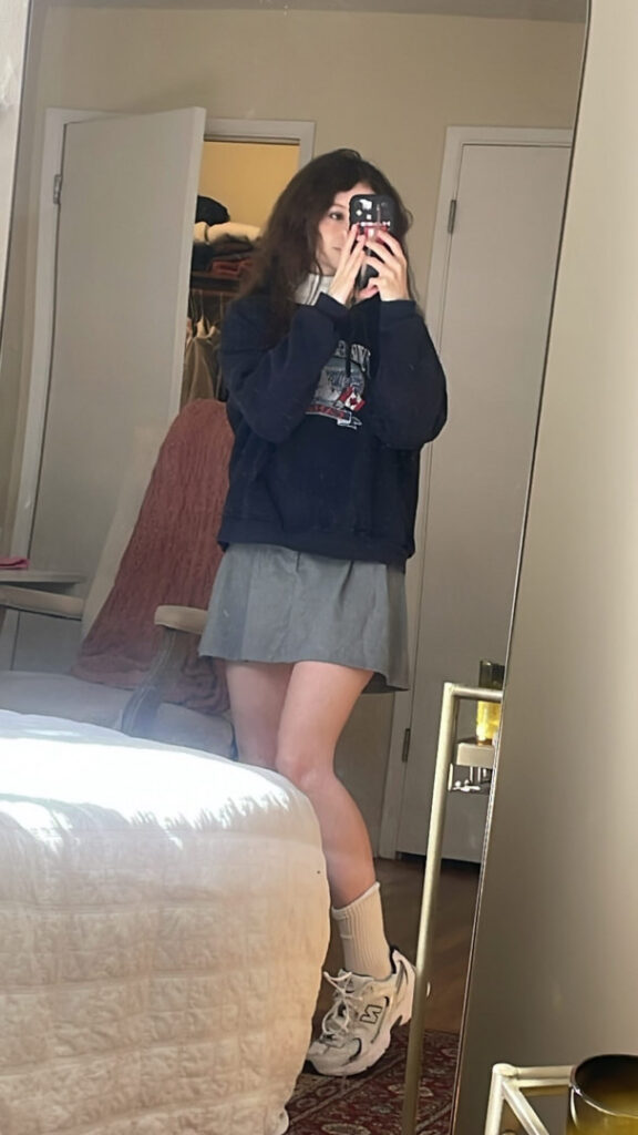 TikTok – Instagram – A_Bit_Rebecca // A_Little_Rebecca – Nude