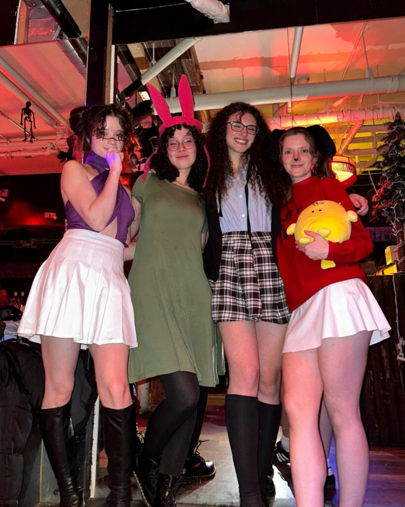 TikTok – Instagram – A_Bit_Rebecca // A_Little_Rebecca – Nude