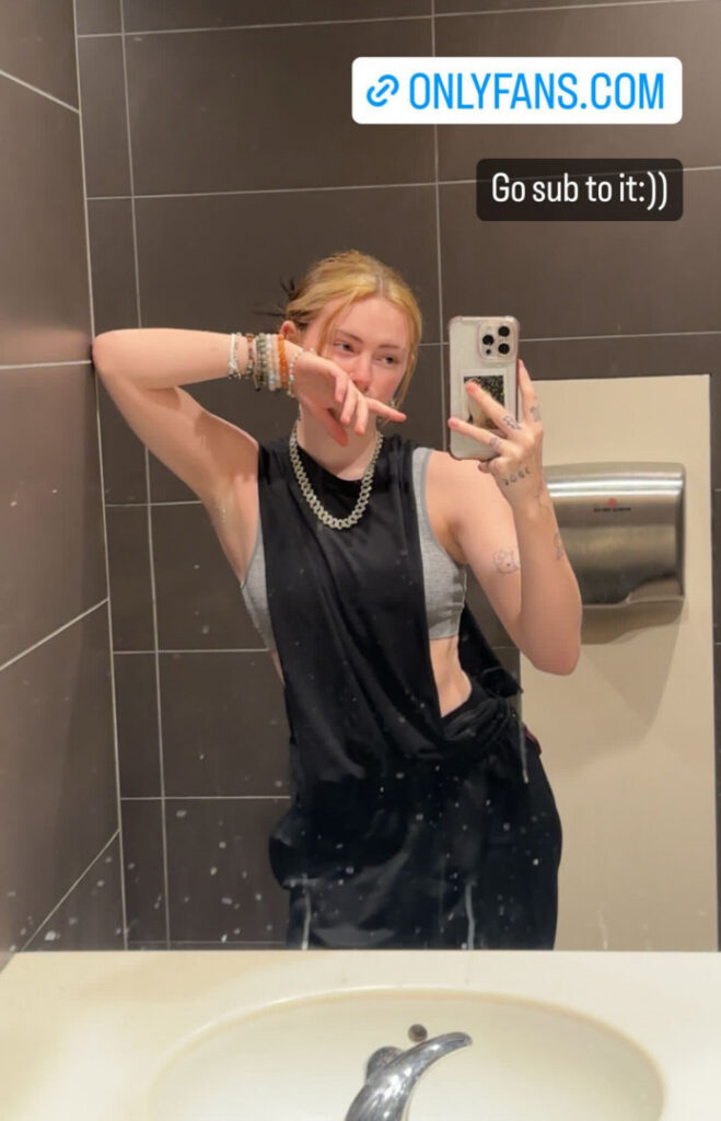 A_hicks3474 – Nude