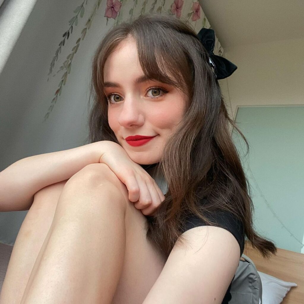 TikTok – Instagram – Abigailcoyy // abigail_maybe – Nude