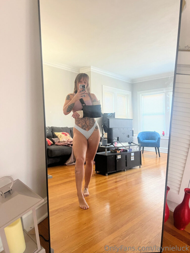 OnlyFans – Celeb – AEW Laynie Luck – Nude