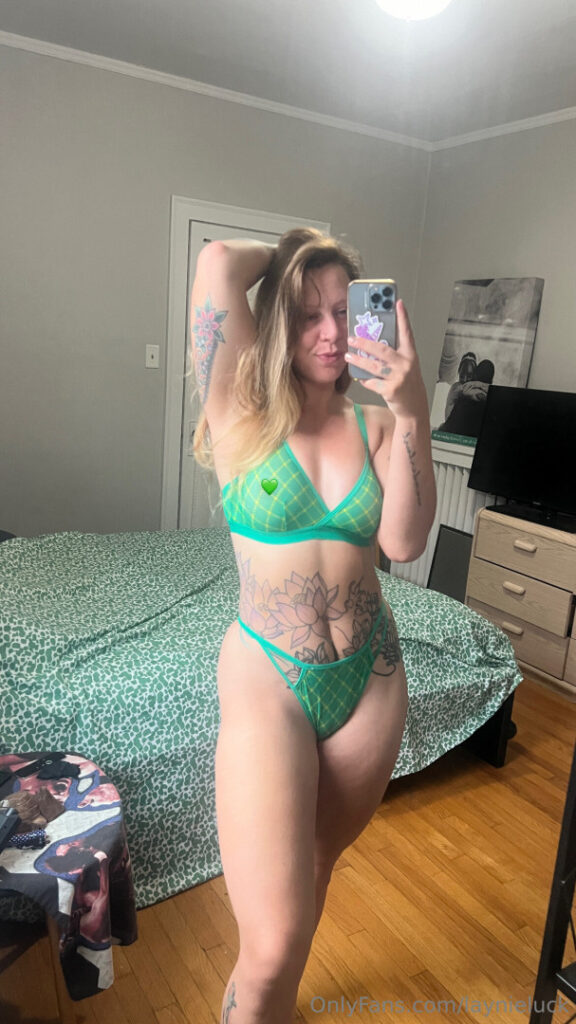 OnlyFans – Celeb – AEW Laynie Luck – Nude