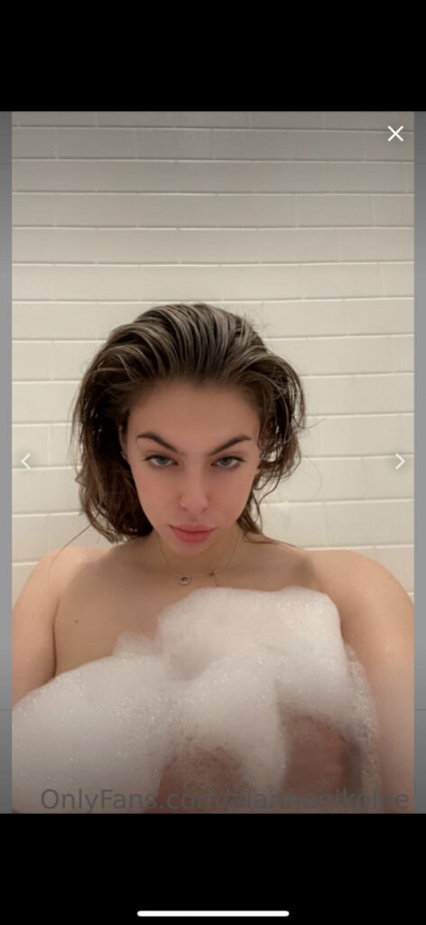 OnlyFans – TikTok – alannanikolee / Alanna Nikole – Nude Leaks