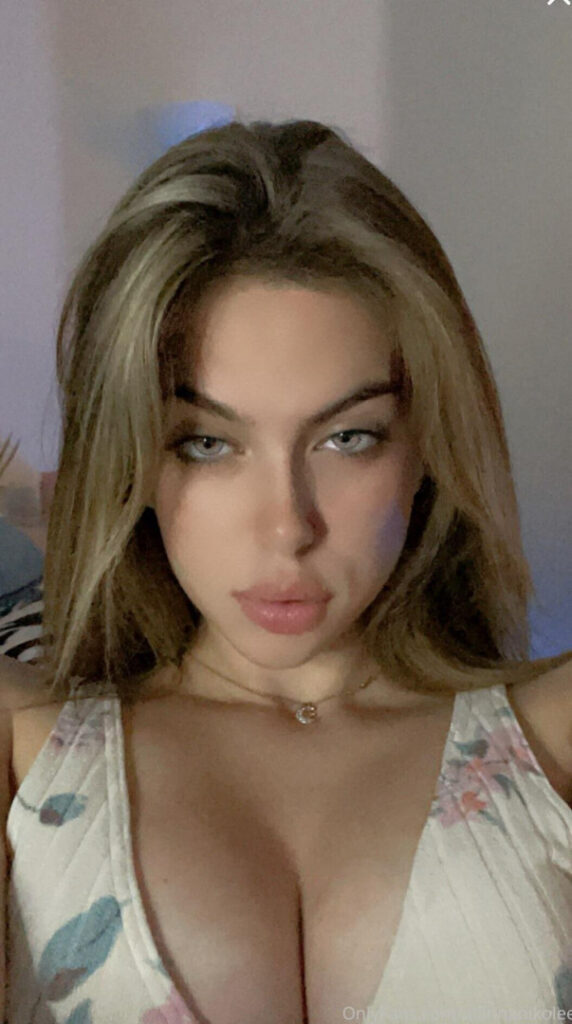 OnlyFans – TikTok – alannanikolee / Alanna Nikole – Nude Leaks