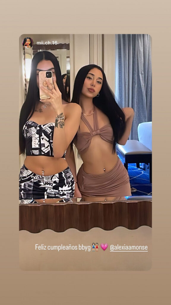 Instagram – Alexia Magallon – Nude