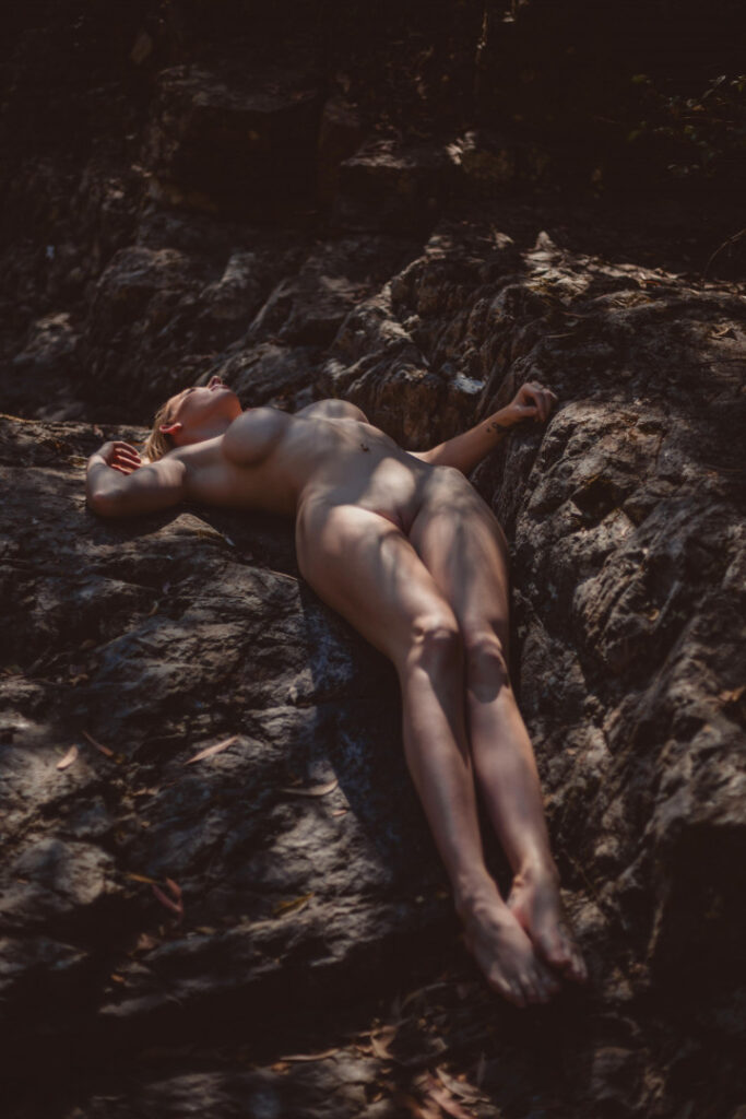 Instagram – Ally J Wilkinson – Nude