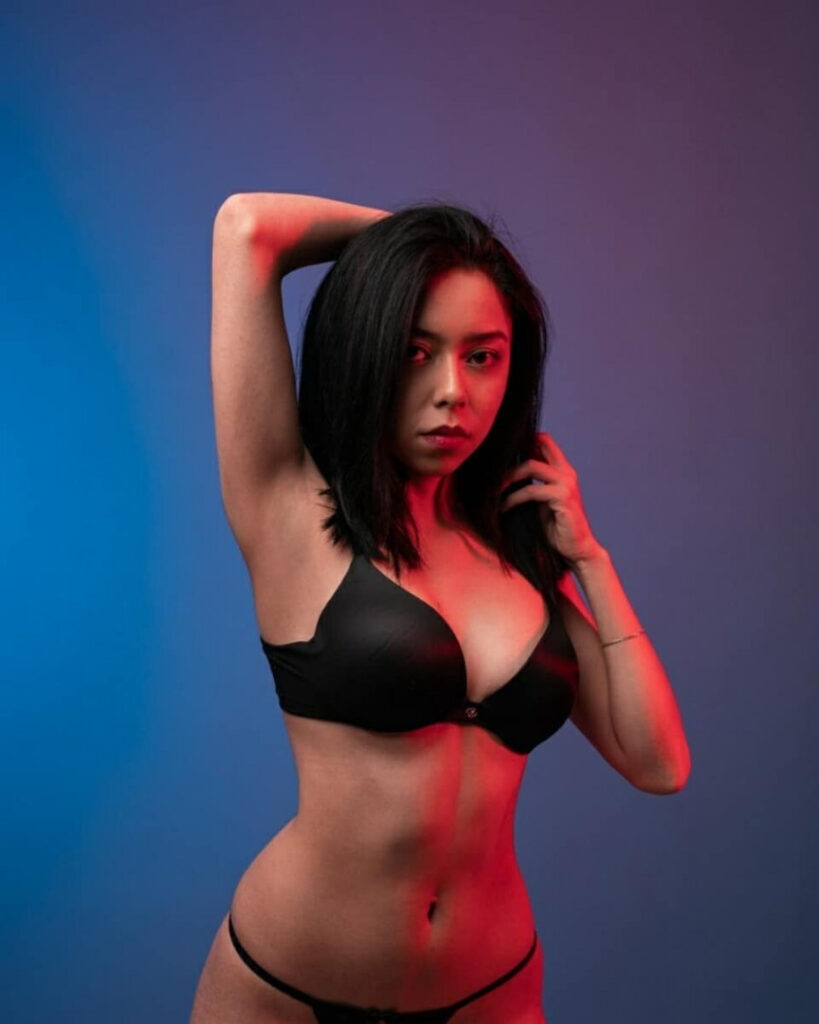 OnlyFans – Instagram – almasalvatorehdz / Alma Hernandez – Nude