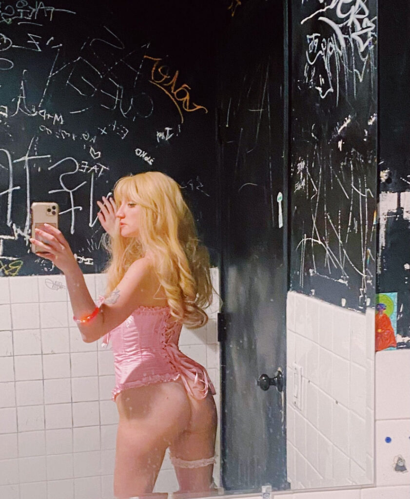 Twitch – Alyssajeanaf – Nude