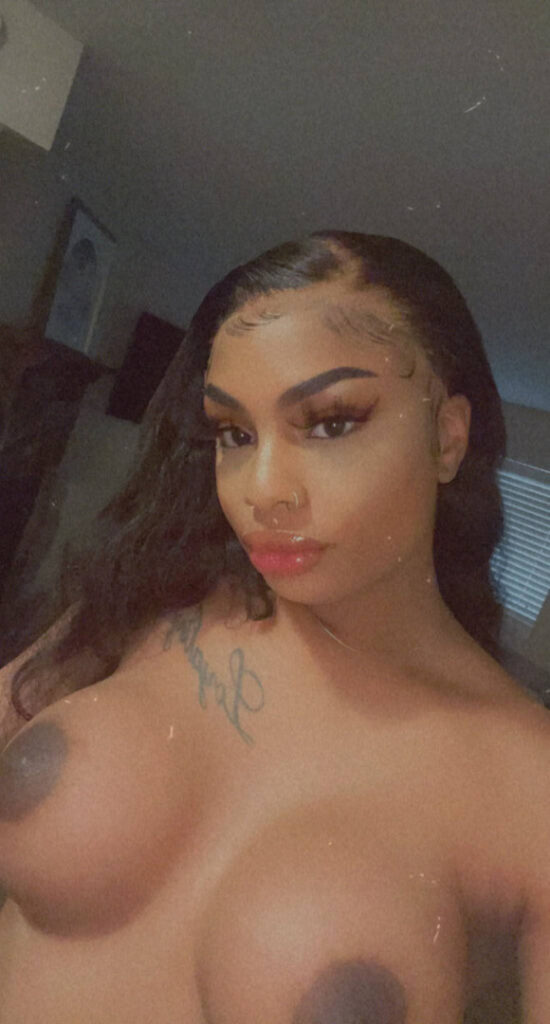 OnlyFans – Trans – T H I C C – Ebony – Amber Leaks  amberleaksss – Nude Leaks