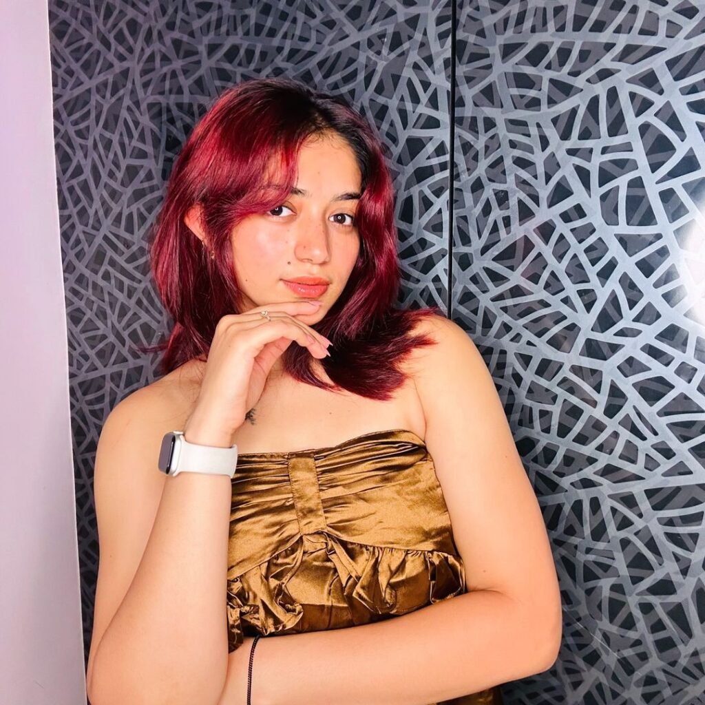 Instagram – Indian – Petite – Amisha Trivedi – Nude