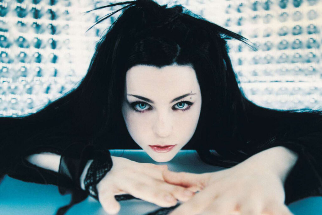 Celeb – Amy Lee (Evanescence) – Nude