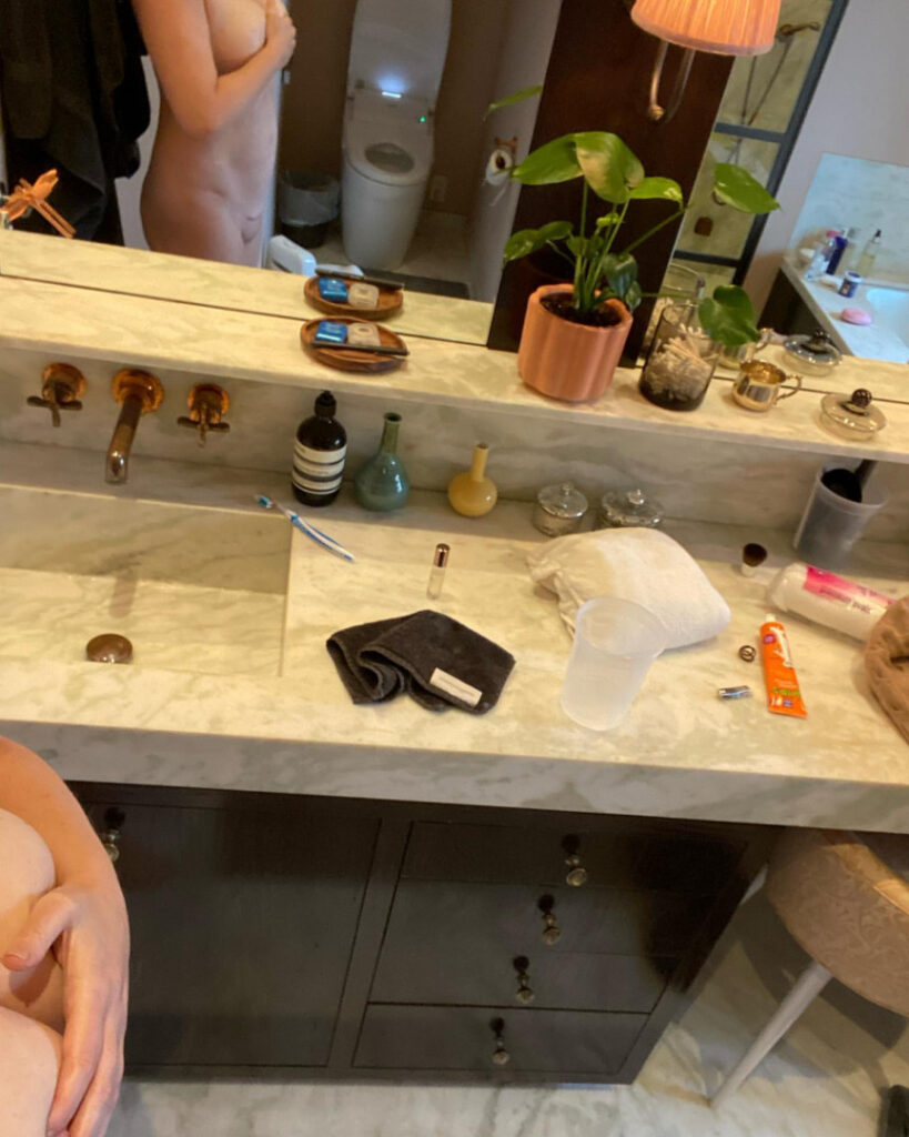 Celeb – Amy Schumer – Nude