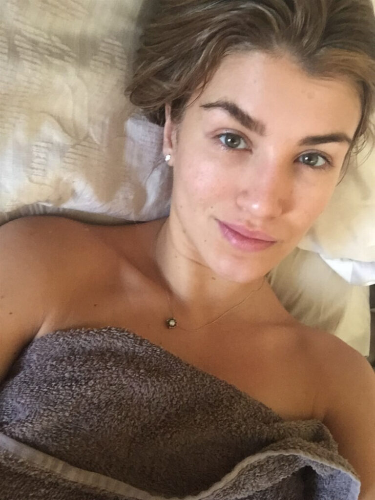 Instagram – Amy willerton – Nude