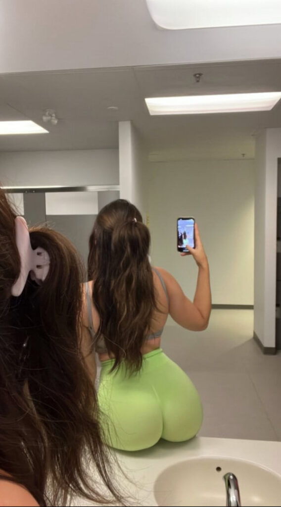 OnlyFans – TikTok – Instagram – Andrea Decker – Nude Leaks