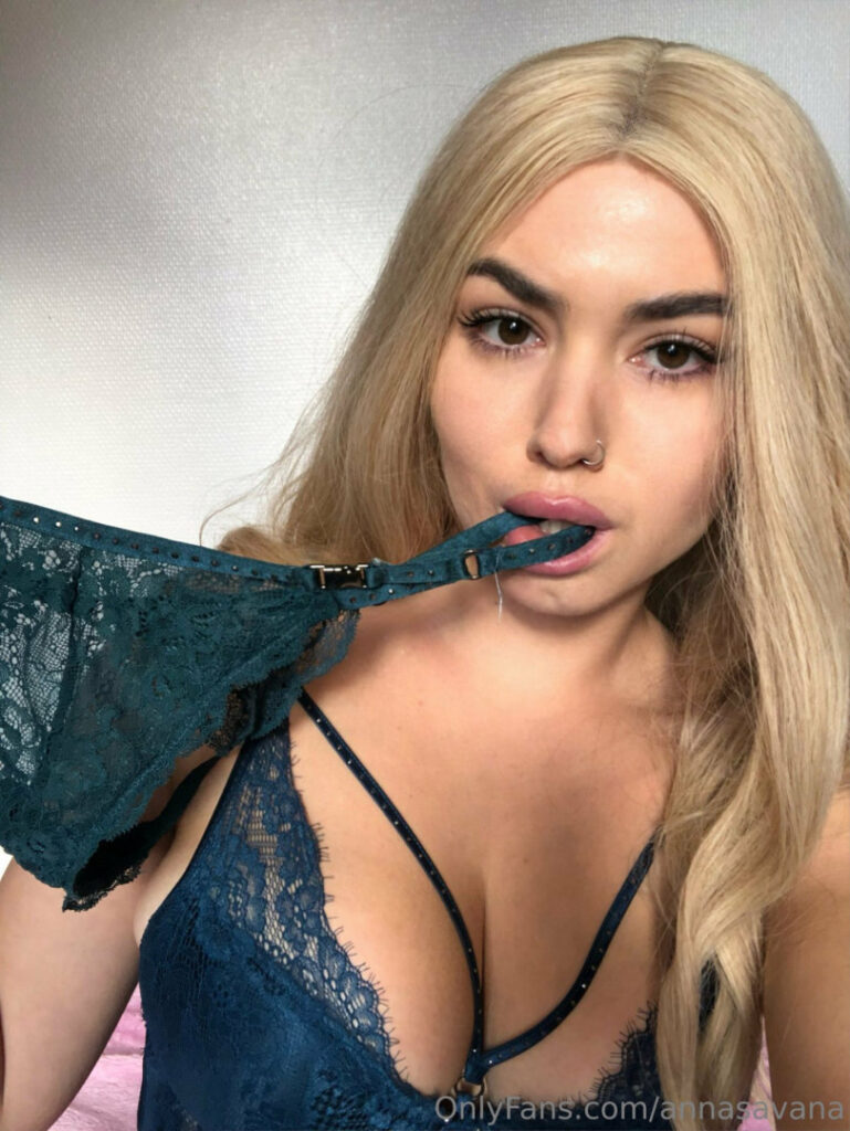 OnlyFans – AnnaSavana – Nude