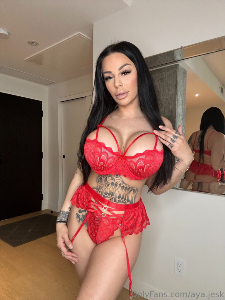 OnlyFans – Annie Precourt aka aya.jesk aka Coccinelle – Nude