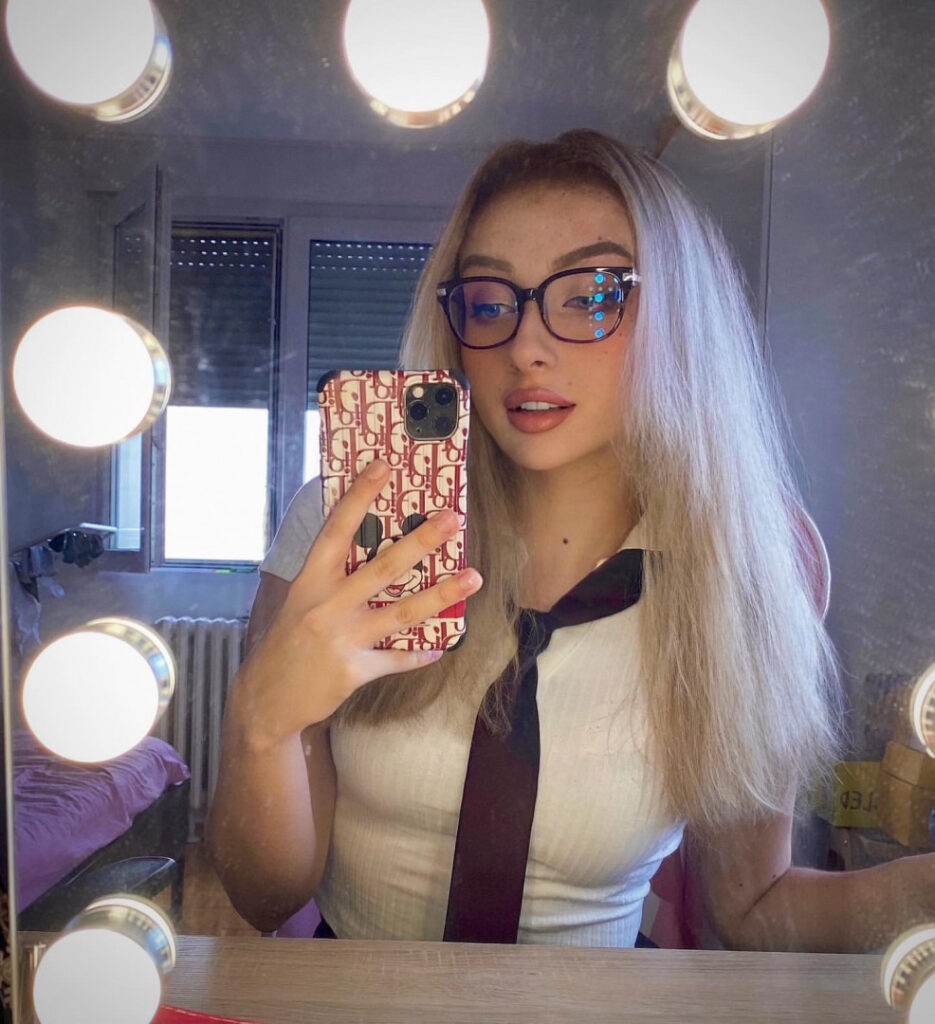Twitch – TikTok – aryssa614 – Nude Leaks