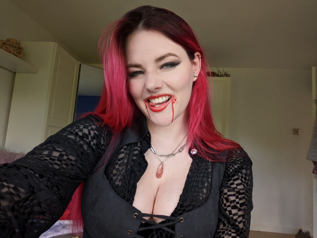 Youtube – Ash Millman – Nude Leaks