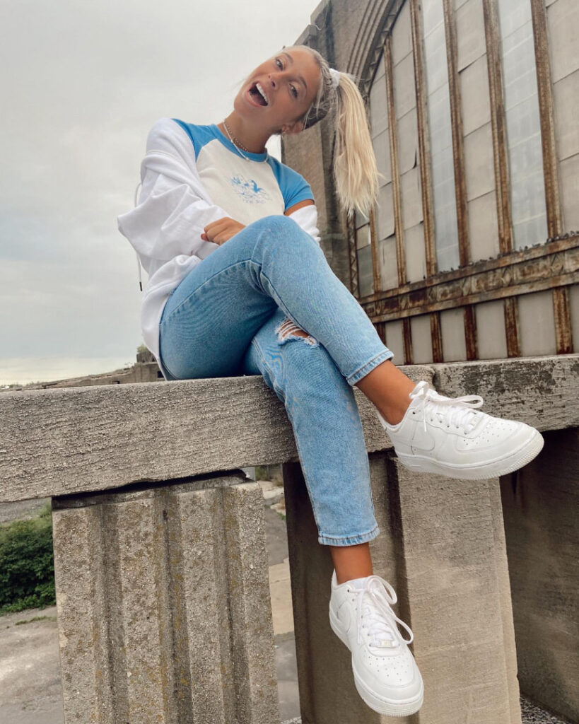 Instagram – Ashley Ladner ashleyyladner – Nude