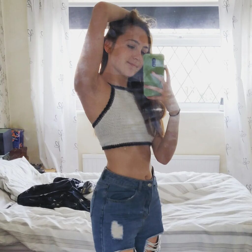 Instagram – Ashton Matthews – Nude