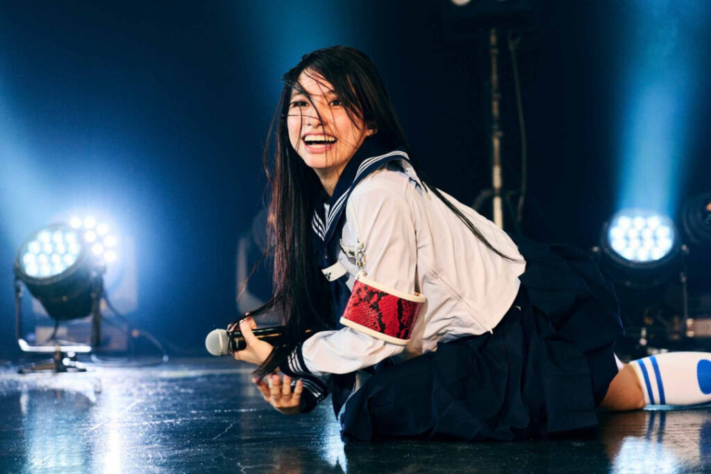 Celeb – Atarashii Gakko! – Nude