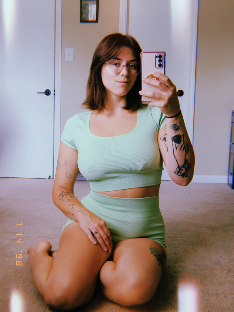 OnlyFans – Autumn  autumn_blaise, old-lawfulness2173, thecolorautumn, princessfaeriemilk – Nude Leaks