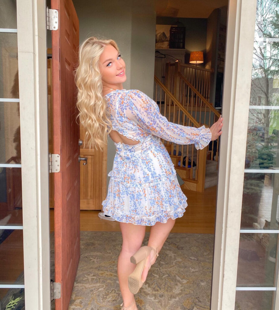 Instagram – Autumn Krisher autumnkrisher – Nude