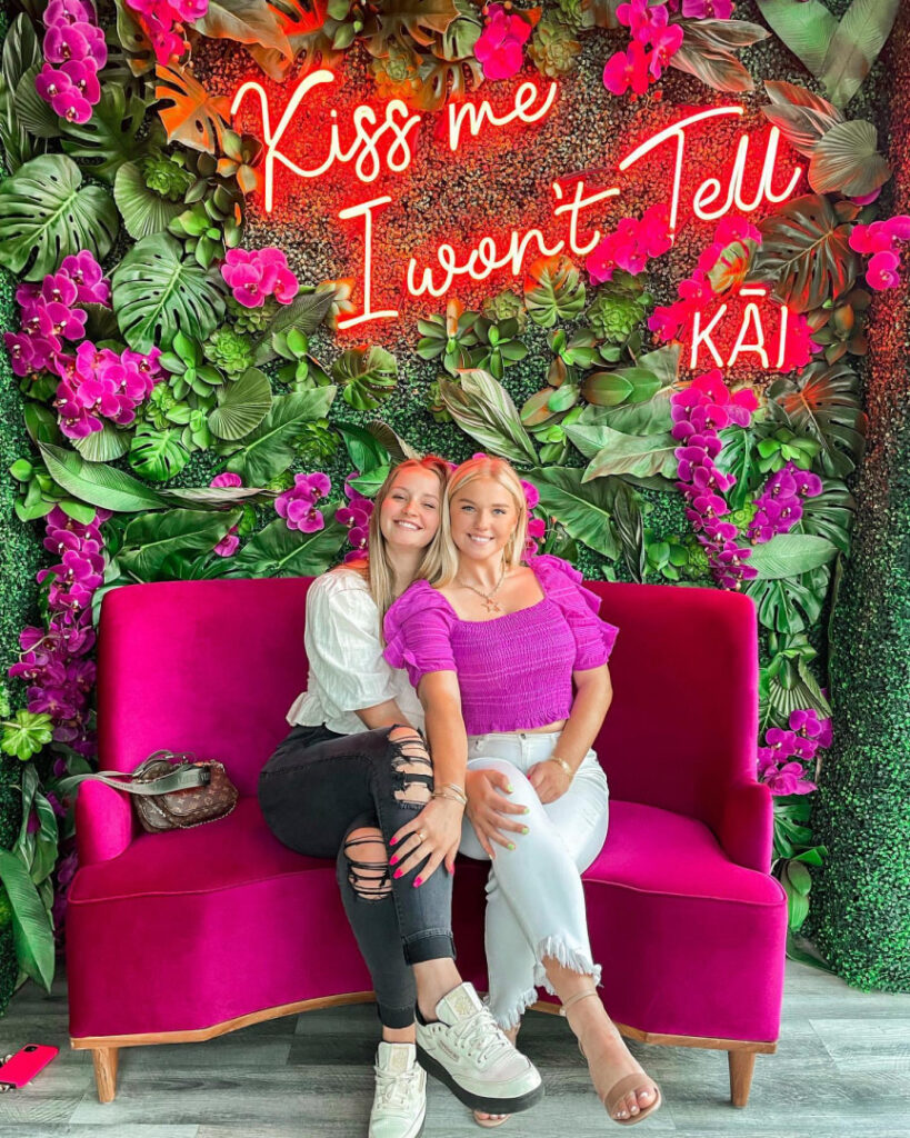 Instagram – Autumn Krisher autumnkrisher – Nude