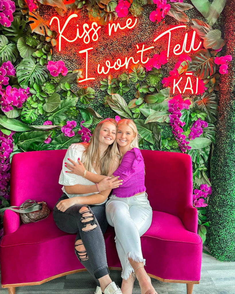 Instagram – Autumn Krisher autumnkrisher – Nude