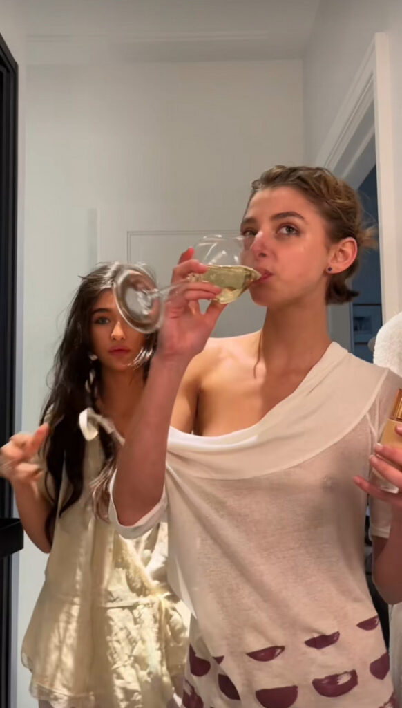 TikTok – Instagram – Ava Kalitowski / ava_ark / ava.ark – Nude