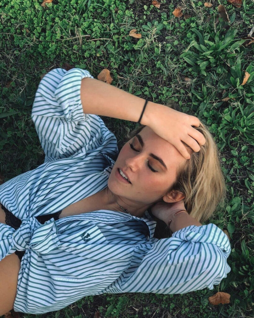 TikTok – Petite – Teen – Axelle Maga – Nude