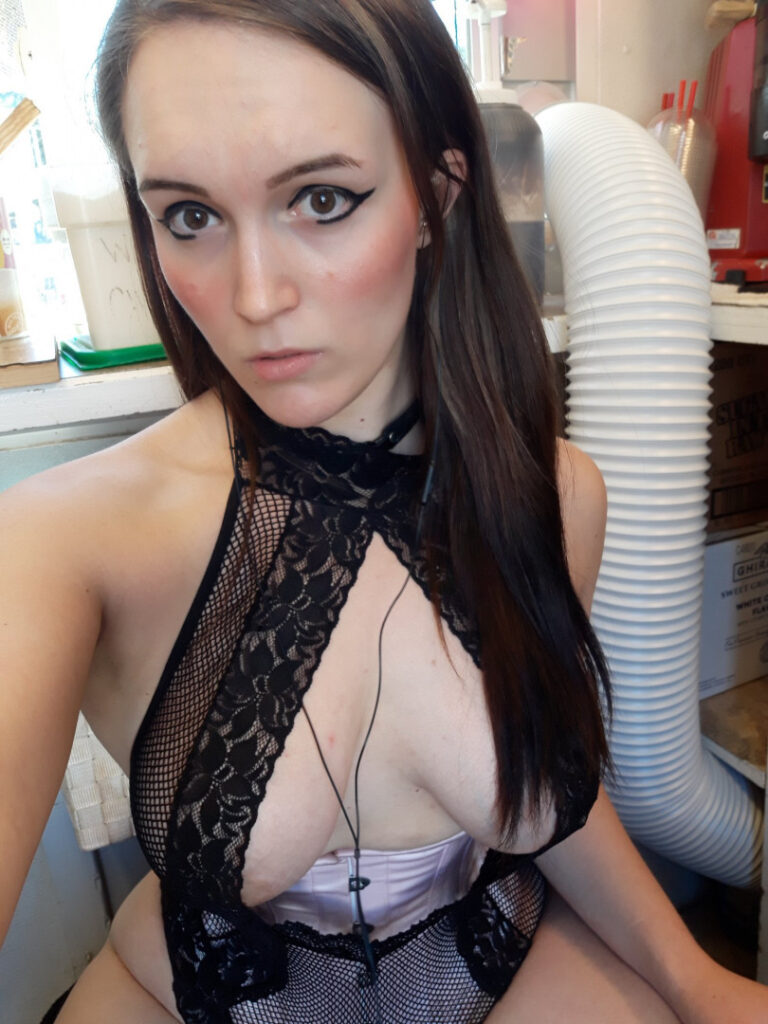 OnlyFans – Instagram – badassbarista3 / badass_barista / Alexa / badass barista – Nude