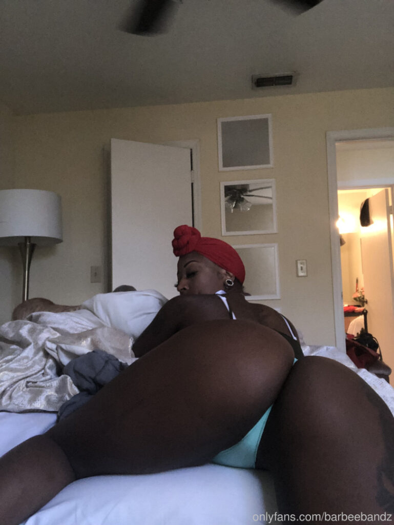 OnlyFans – MILF – Ebony – Barbee Bandz – Nude