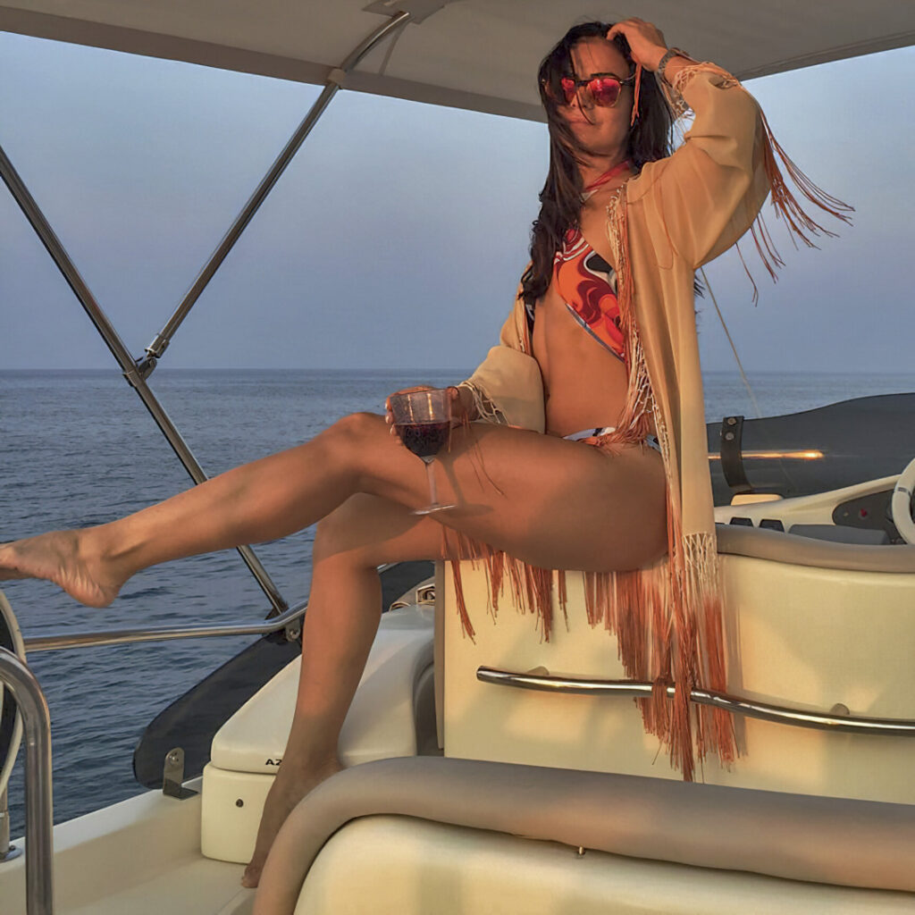 Instagram – Belgin Kadıoğlu – Nude