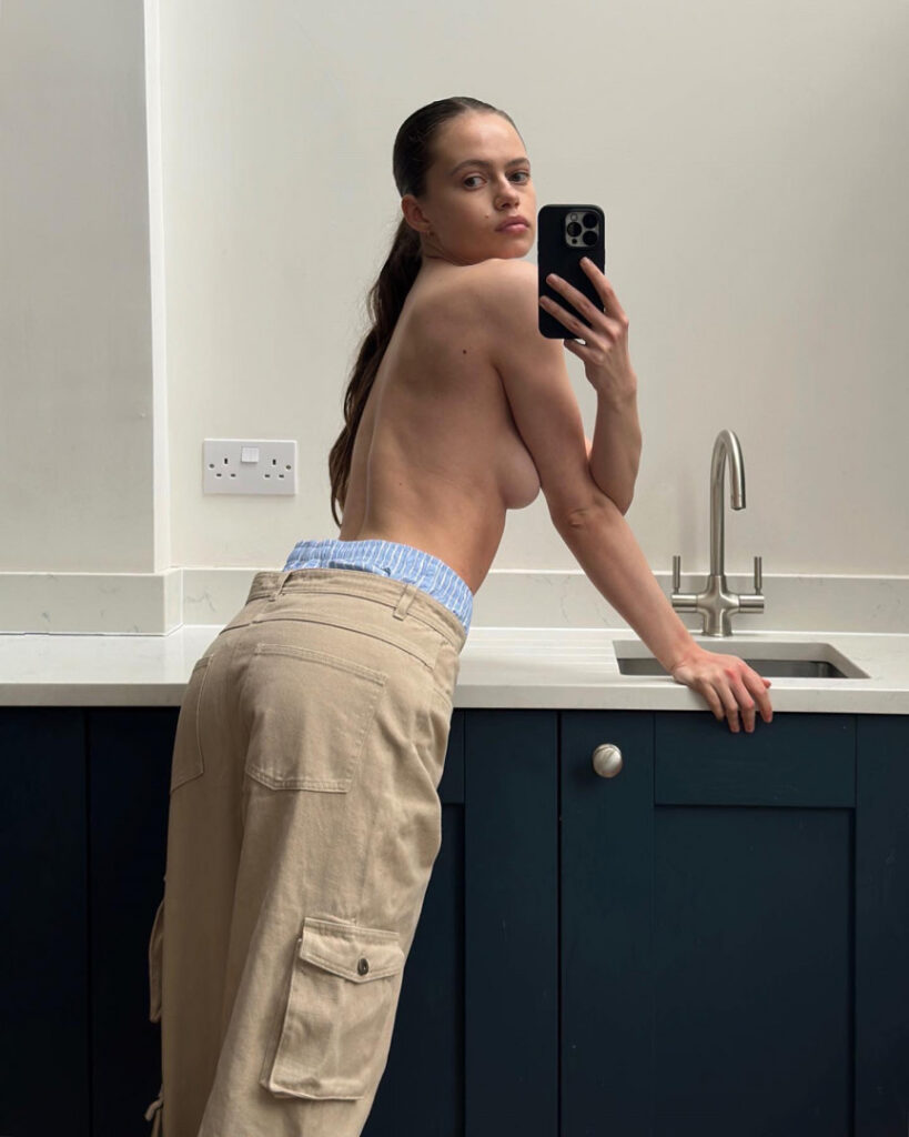 Instagram – Bella Michlo – Nude Leaks