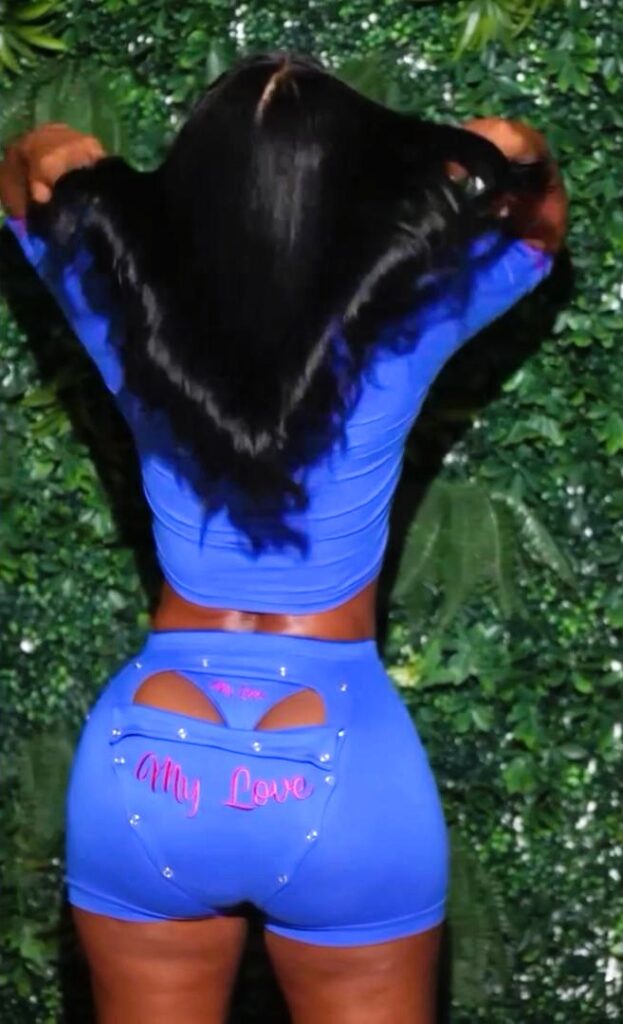 Instagram – MILF – Ebony – Bernice Burgos – Nude