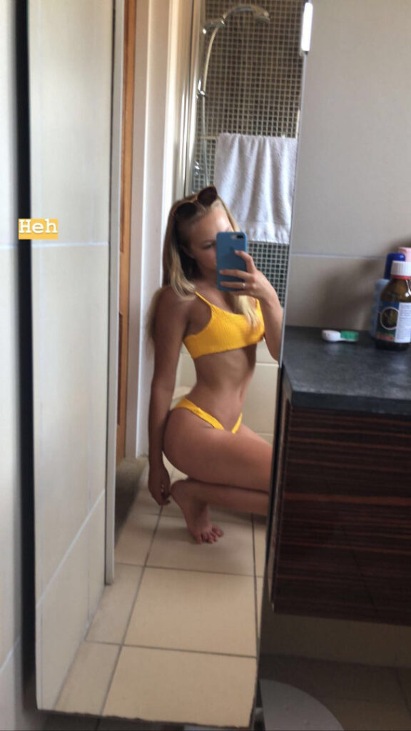 OnlyFans – Instagram – Petite – bethany.lily / lilybell – Nude