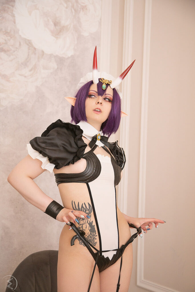 Instagram – Cosplay – Bizarre Deer – Nude