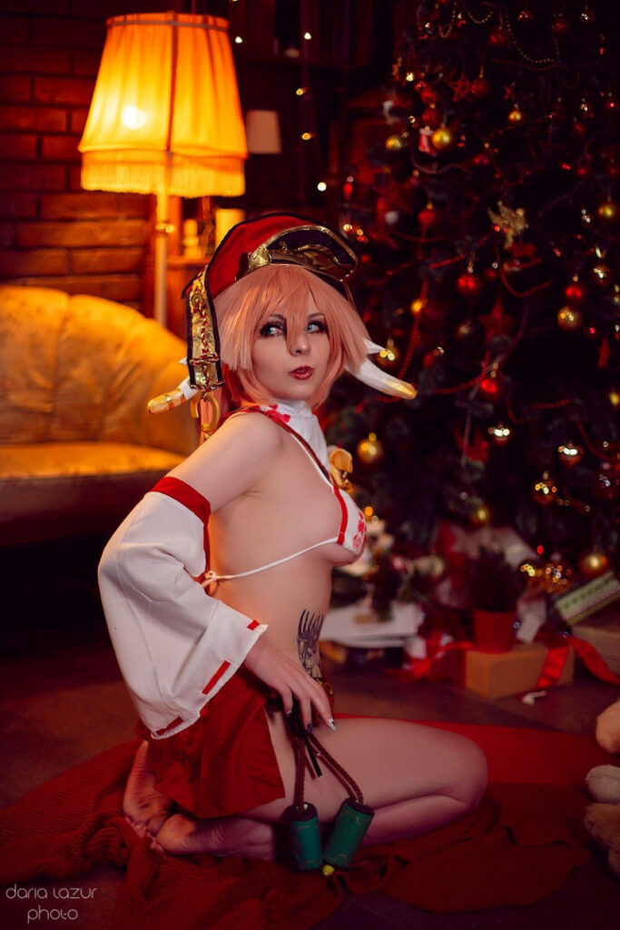 Instagram – Cosplay – Bizarre Deer – Nude