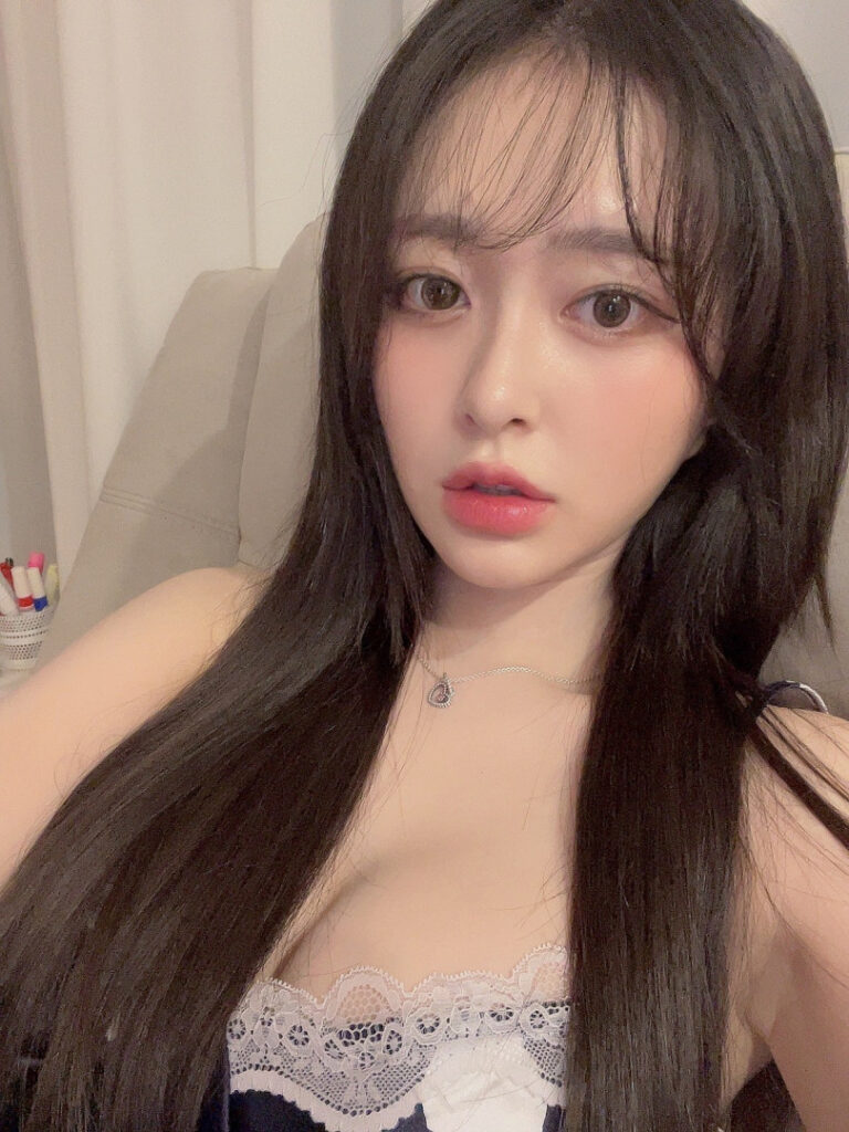 afreecaᵀⱽ – Asian – Korean – BJ김빵귤 ( flower1023 ) – Nude