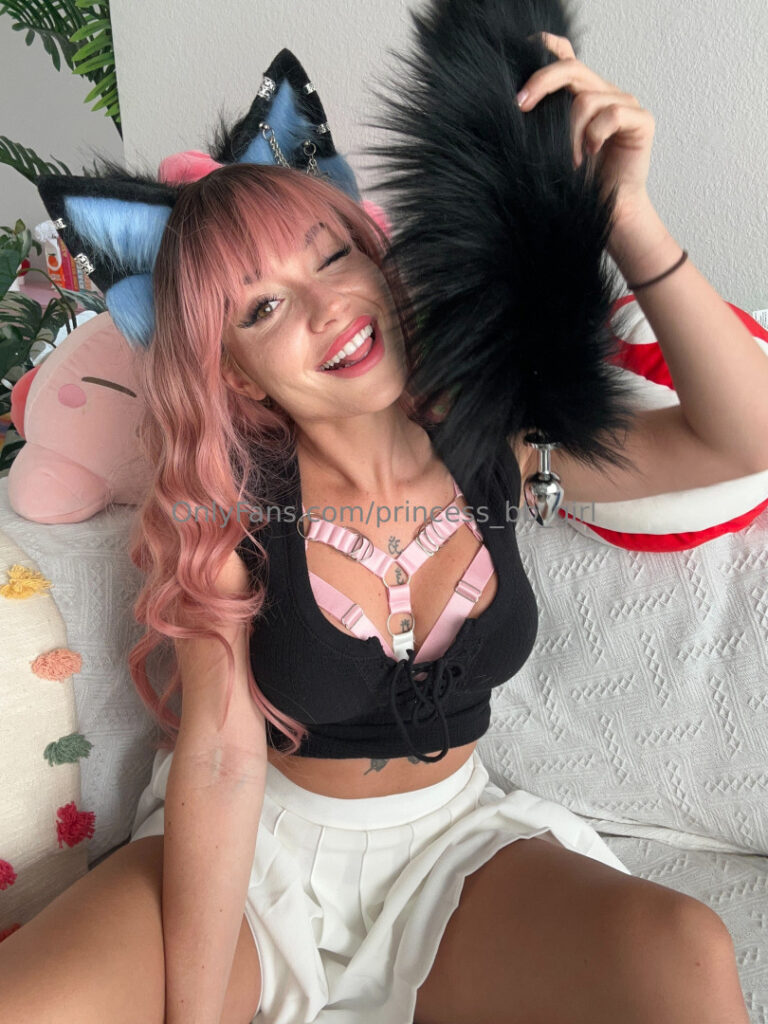 OnlyFans – TikTok – BlondeMauiGirl – Nude