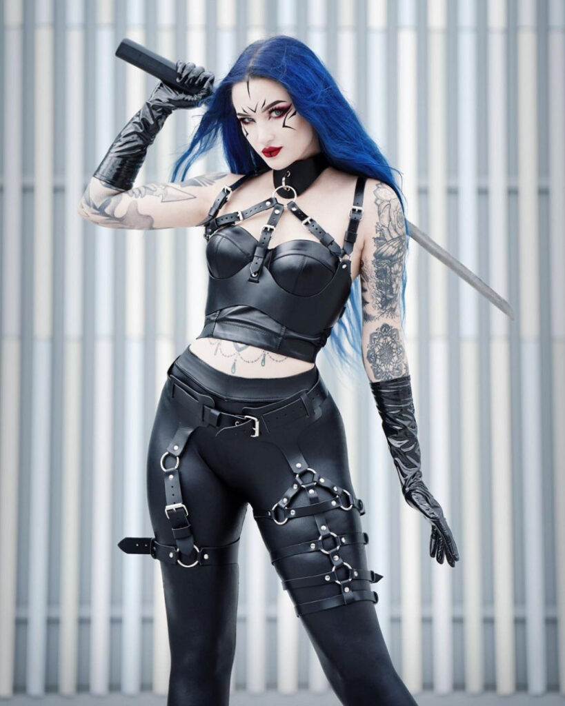 Instagram – BlueAstrid – Nude